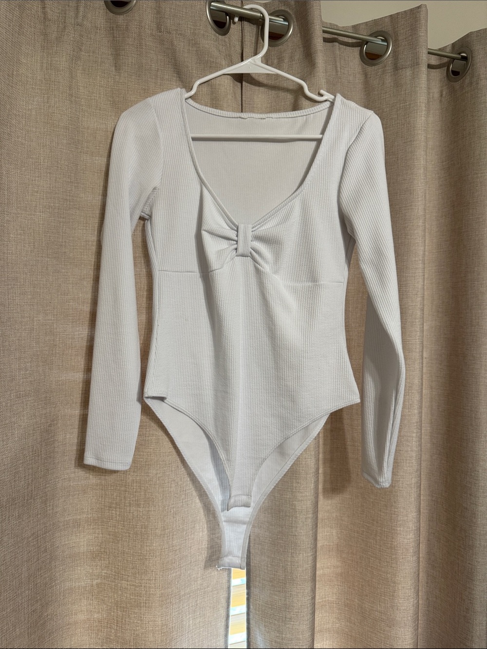 H&M White Ribbed Long-Sleeve Bodysuit with Front Knot